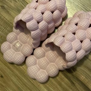 Ball slides
